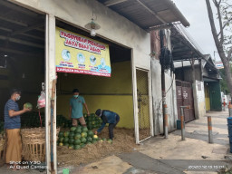 Akibat Wabah Covid 19, Pedagang Buah Pasar Tanjung Sari Surabaya Menjerit 