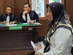 Sidang Lanjutan Kasus  Penipuan, Hartini ASN Dituntut 2,5 Tahun Bui