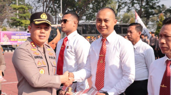 77 Personel Berprestasi Dapat Reward dari Kapolres Gresik