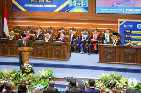Hadiri Pengukuhan Guru Besar Unair, LaNyalla: Semakin Hebat
