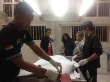 Serang Polisi dengan Badik, Pelaku Curanmor Ditembak Mati