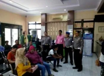 Kasat Lantas Sidak Pelayanan Di Kantor Samsat 