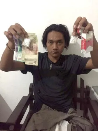 Alasan Ekonomi Menjual Pil Koplo Pemuda Pengangguran Diciduk Polisi 