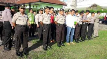 Ratusan Personil Polres Pasuruan Amakan Eksekusi Lahan Tol Gempol-Pasuruan 