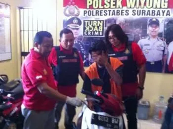 Sepi Garapan, Kuli Bangunan Curi Motor Anak Marinir