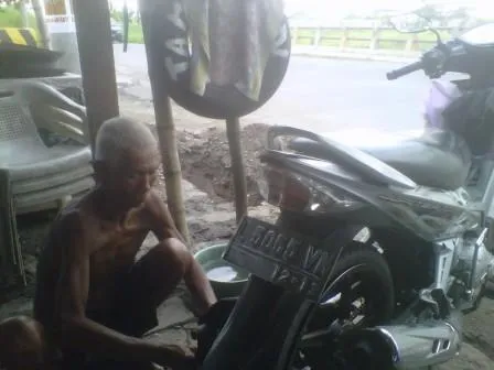 Tukang Tambal Ban Mantan Pejuang