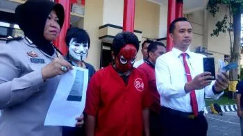 Satu Lagi, Germo Medsos di Bekuk Unit PPA Polretabes Surabaya.