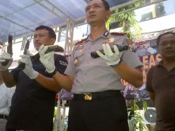Bawa Replika Senpi, Berujung Masul Sel KP3