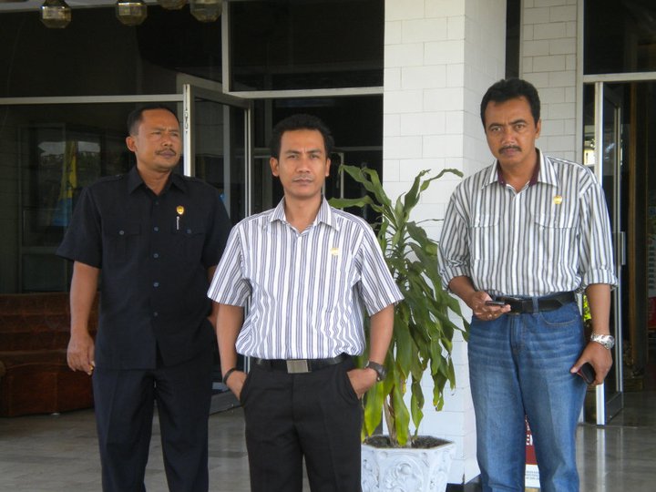 Tak Sesuai Prosedur, Komisi B Tolak 19 RKA 2012   Foto: Tiga anggota Komisi B usai melakukan komisio