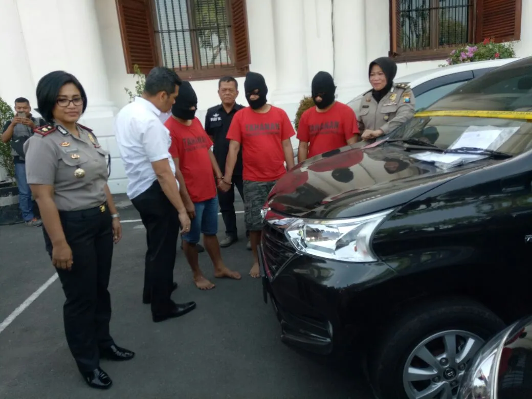 Dalam Kurun Waktu 2 Bulan, Komplotan Ini Gelapkan 19 Mobil Rental.