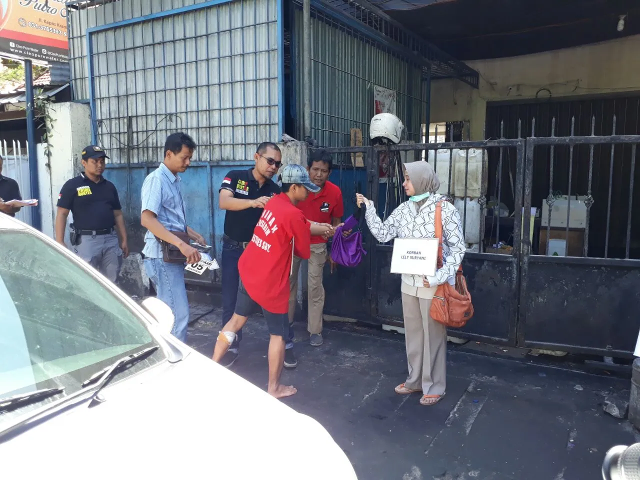 Polrestabes Surabaya Gelar Rekontruksi Pembunuhan Kapas Kampung.