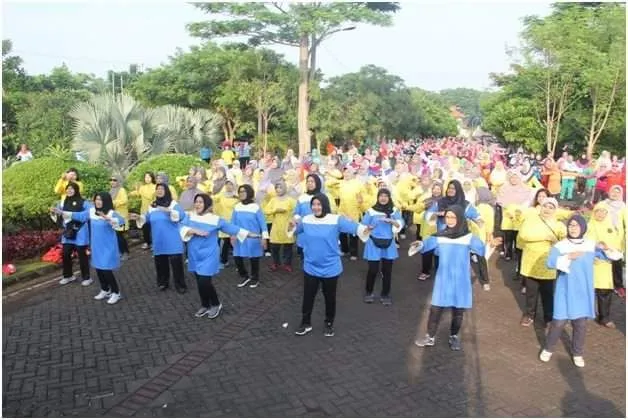 Peringati Hari PKK, GOW Gelar Senam Pasuruan Kondang.