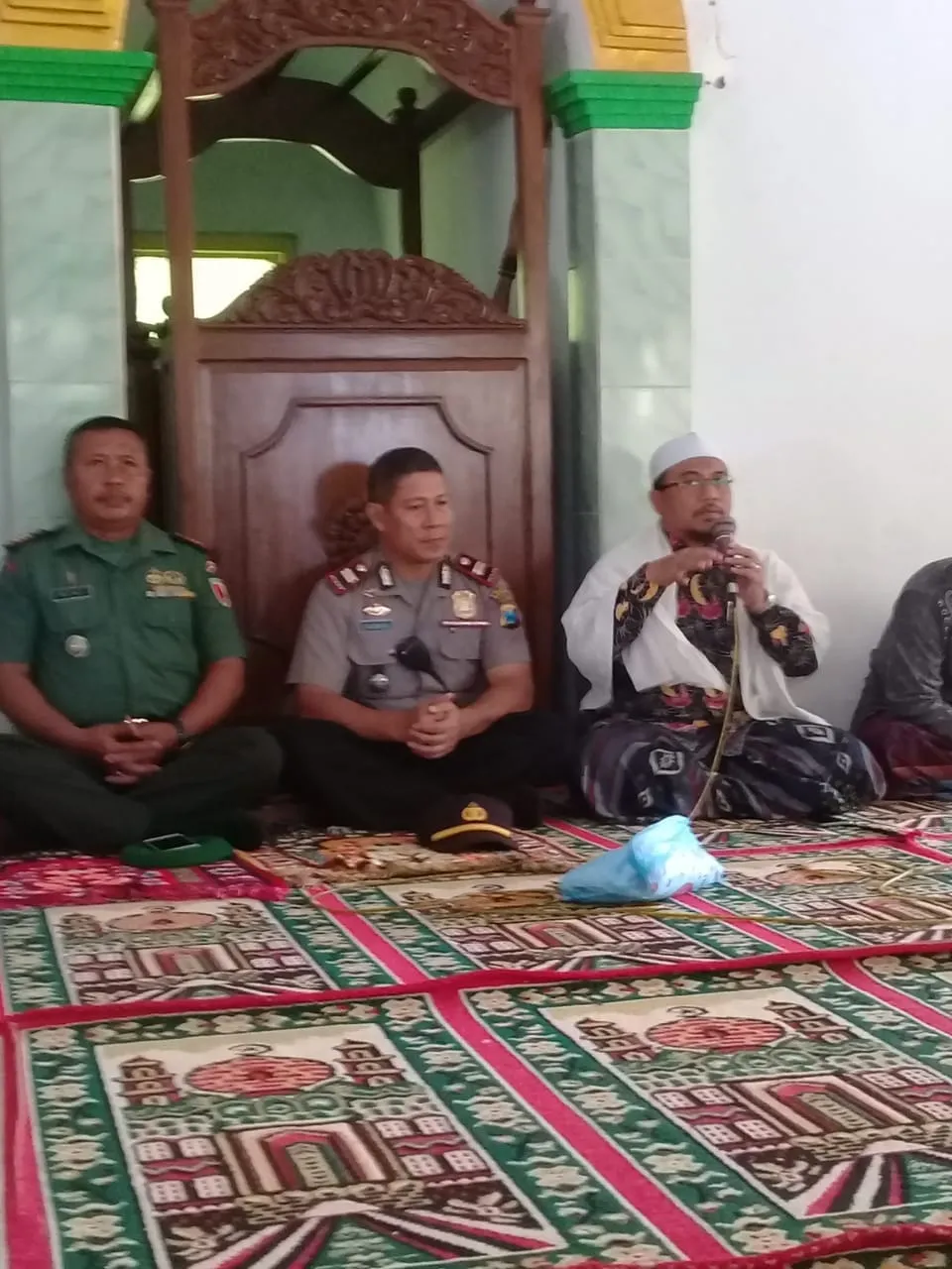 Mattali Warga Watukebo Lakukan Sumpah Pocong, Dipandu Ketua MUI.