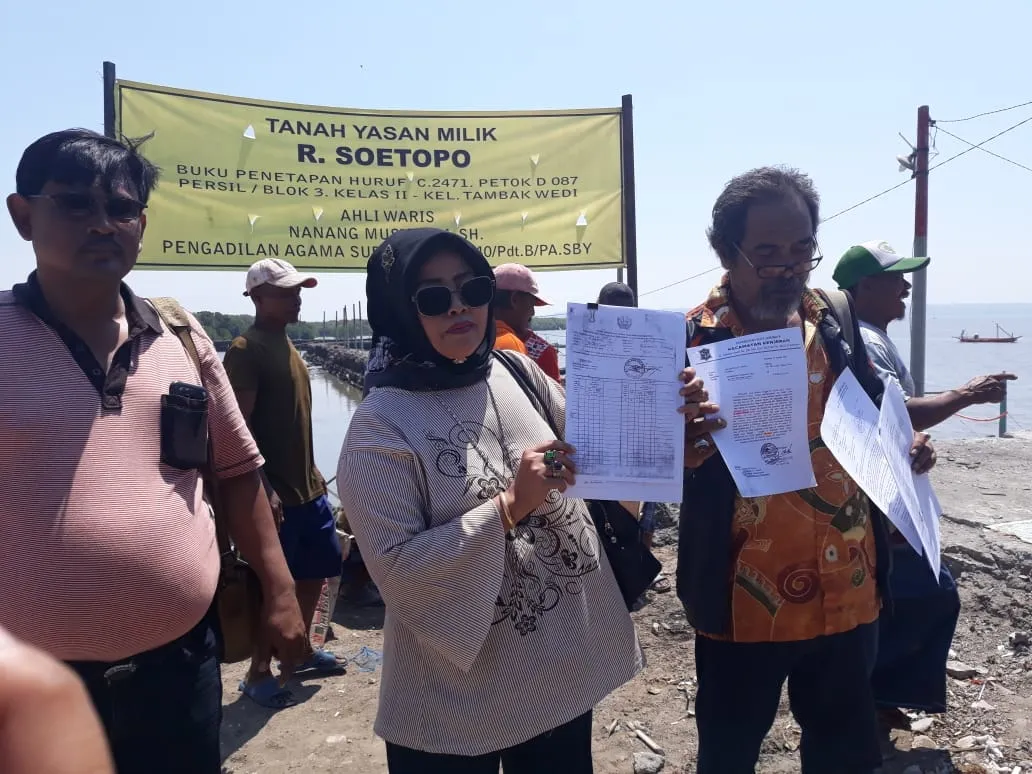 Lahan Terminal Kereta Gantung Suramadu di Soal, Ahli Waris Pasang Plakat Kepemilikan.