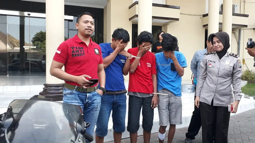 Senggolan di Cafe, 6 Pemuda Keroyok M. Syamsi Warga Pesapen.