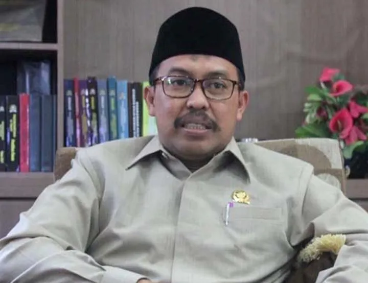 Ketua DPRD Bondowoso, Sesalkan Bupati Lambat Ngangkat Sekda.