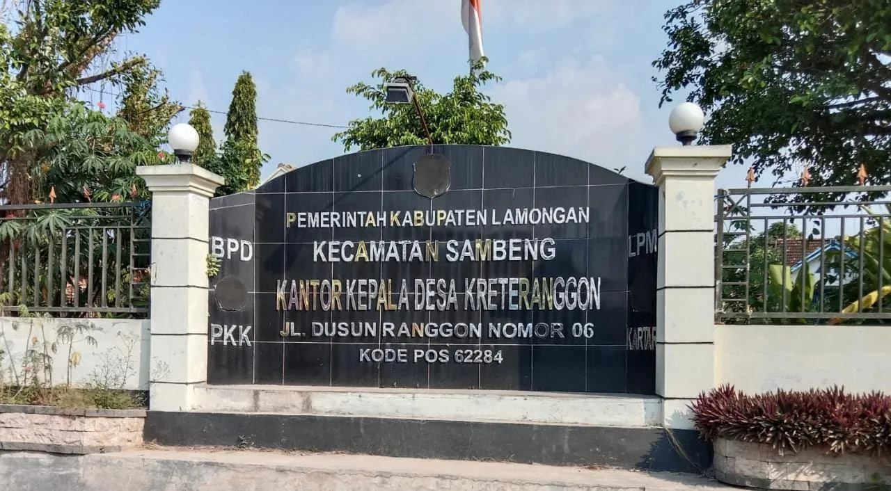Melalui Padat Karya Tunai, Pemdes Kreteranggon Terus Membangun Desa