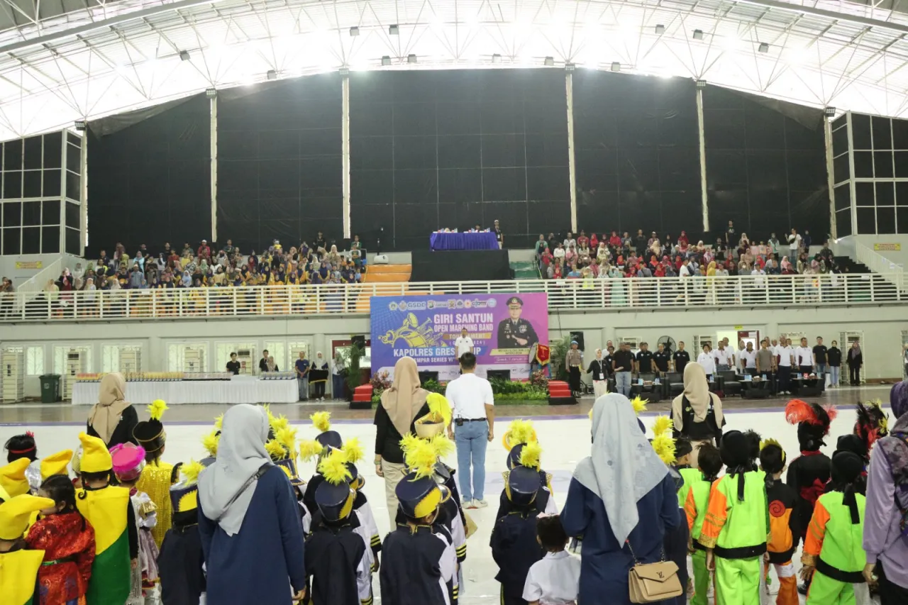 Kapolres Gresik Buka Turnamen Marching Band Kapolres Cup 2024 di WEP