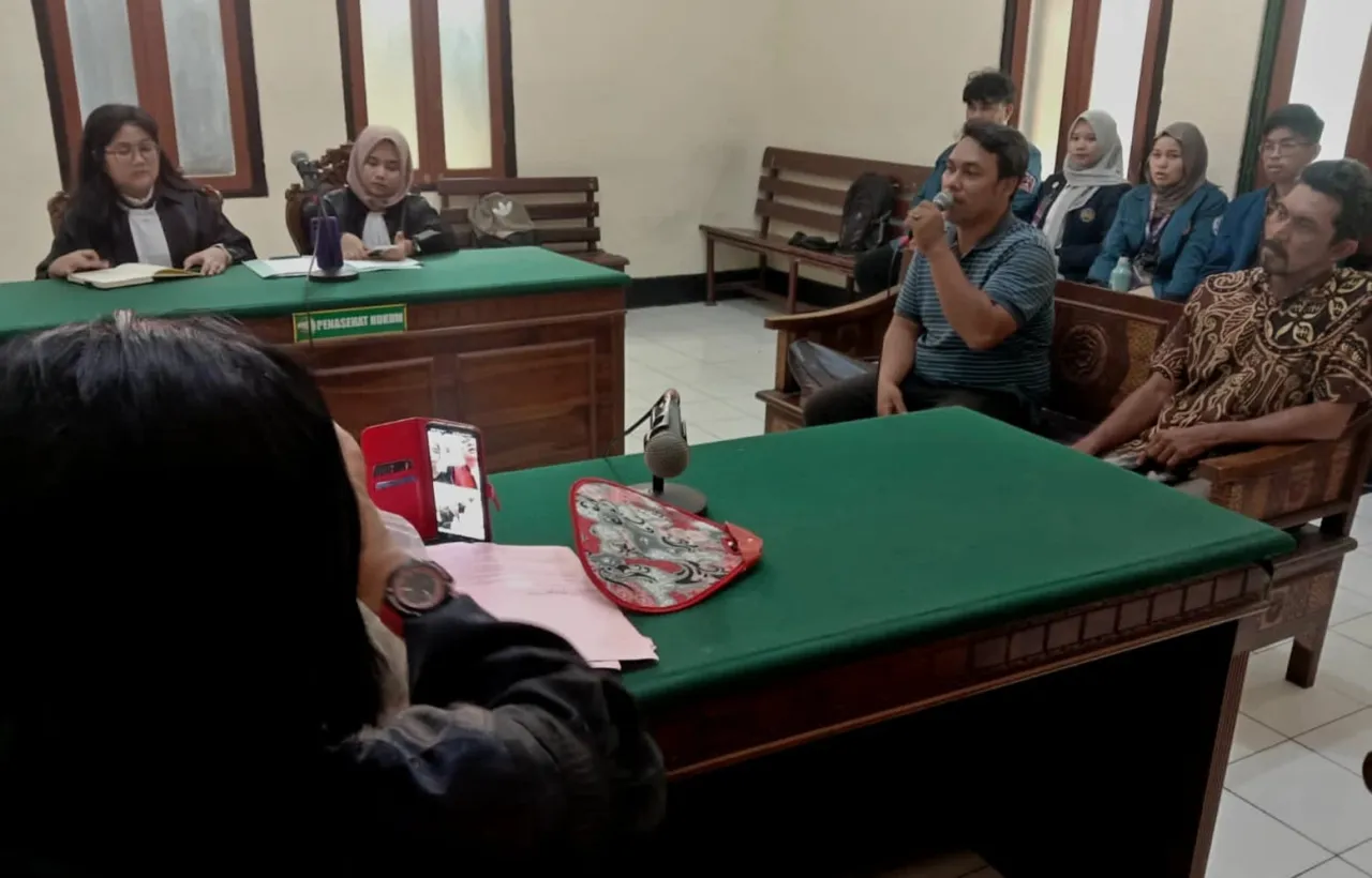 3 Begal di Surabaya Sabet dan Rampas Motor Korban, Terdakwa DK, VP dan An Jalani Sidang