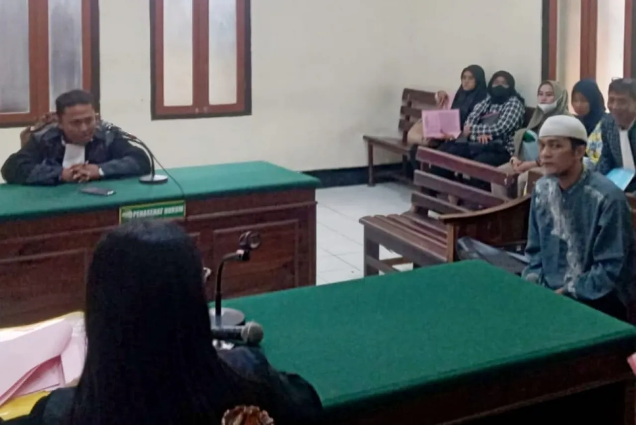 Cabuli Anak Dibawah Umur, Fathur Rohman Dituntut 11 Tahun Penjara, Pengacara Terdakwa Ajukan Pembelaan