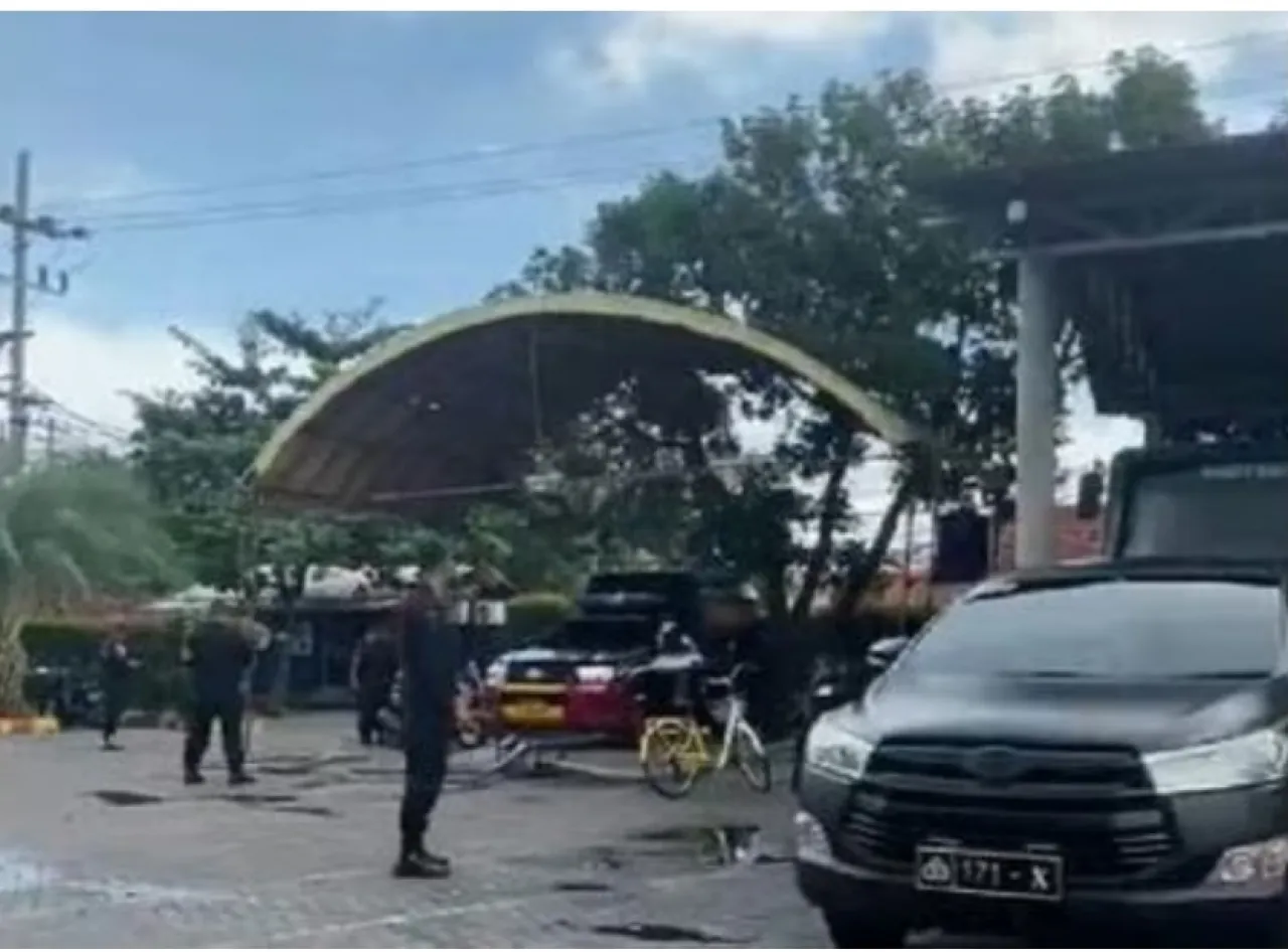 Ledakan Keras Terdengar di Asrama Brimob Surabaya, Warga Ketakutan