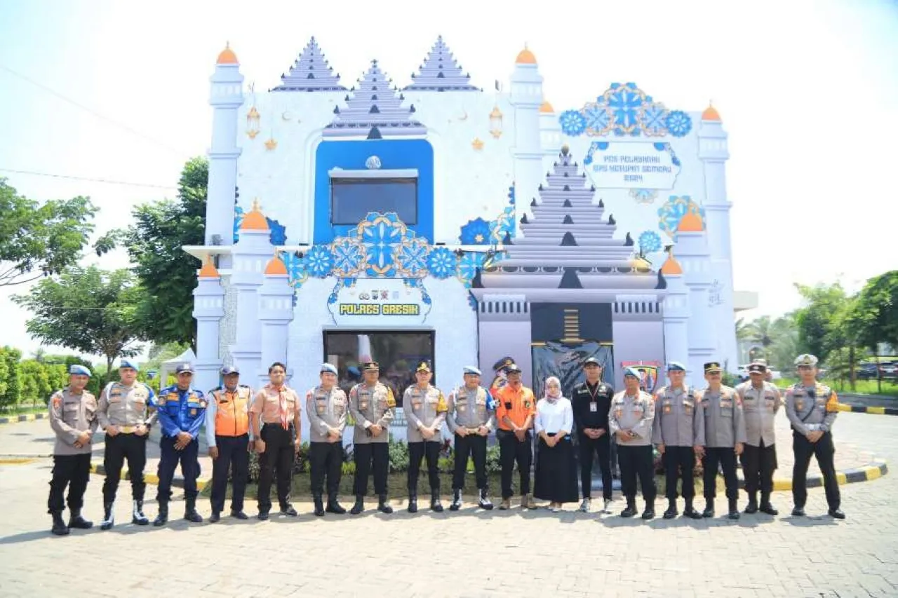 Usung tema 'Wali Songo' Pos Pelayanan di Gresik Sediakan Berbagai Fasilitas Gratis untuk Pemudik