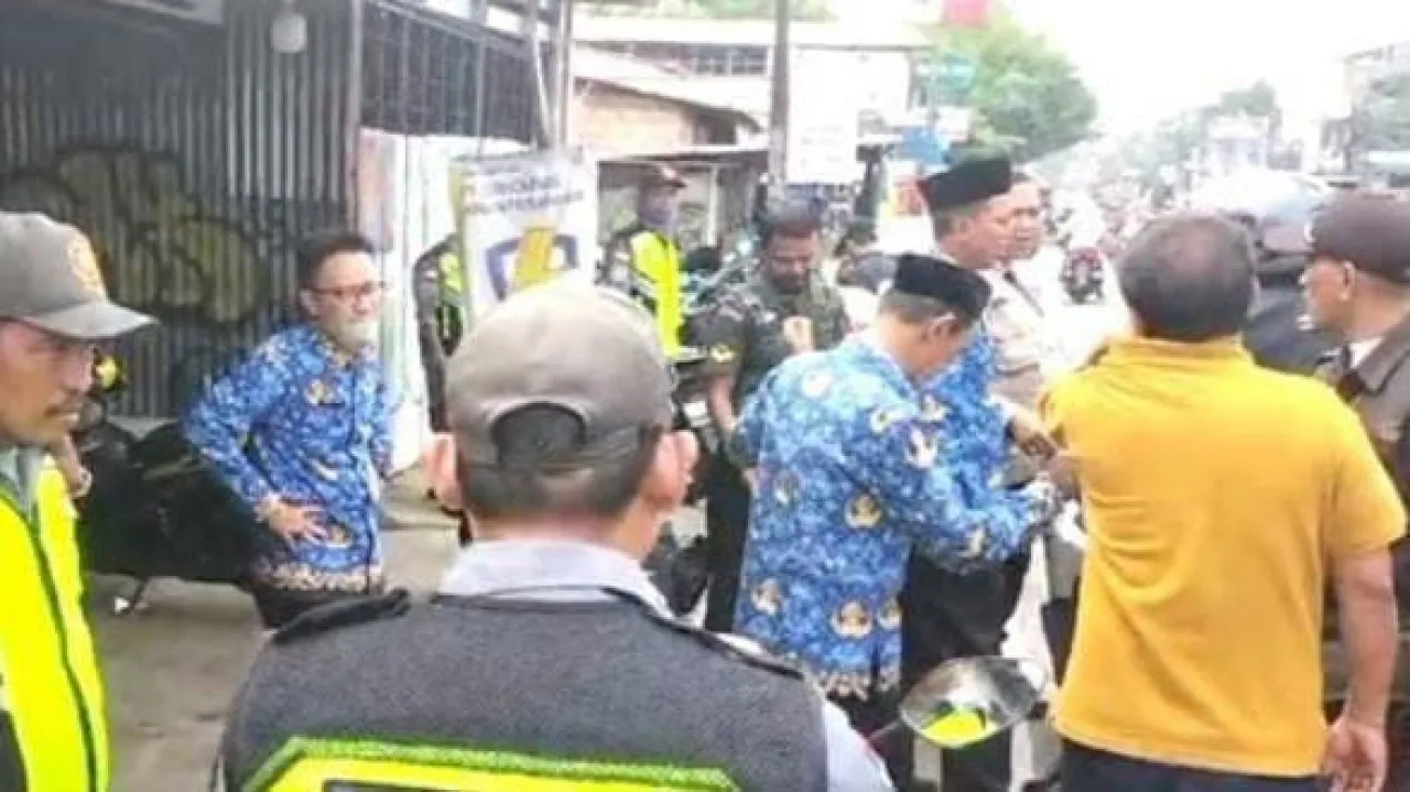 Lantaran Tak Ada Tindakan dari Aparat, Puluhan Warga Bojongsari Geruduk Warung Tramadol