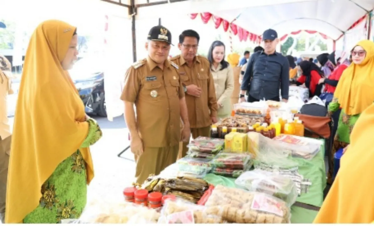 PJ Bupati Sampang Tinjau Langsung Gerakan Pangan Murah