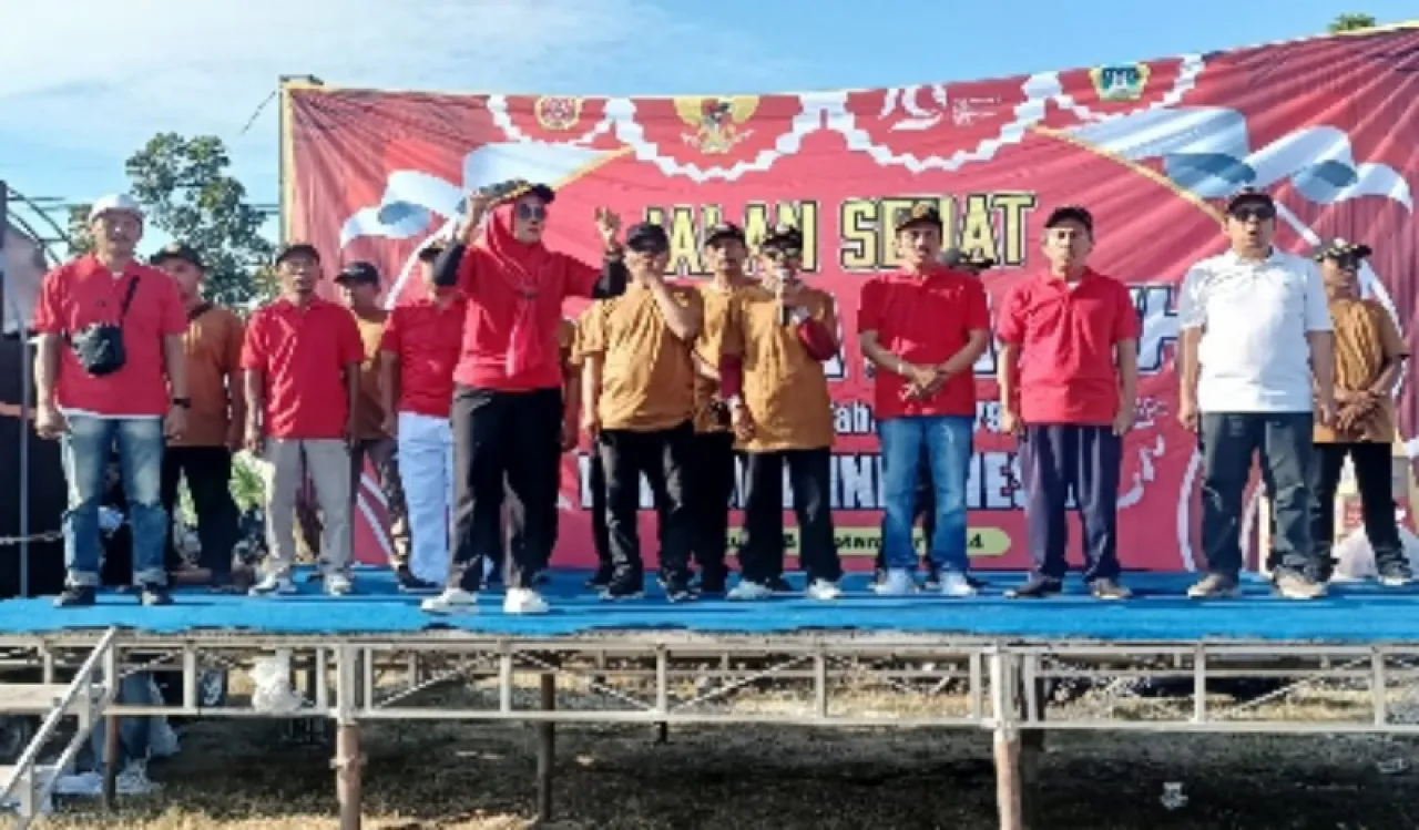 Rayakan HUT RI ke 79, Pemdes Pacuh Gelar Jalan Sehat Semi Karnaval