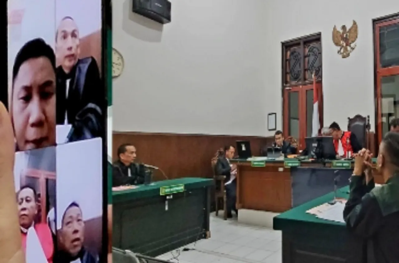 Warga Negara Cina Tabrak 2 Pengendara Sepeda Listrik hingga Tewas, Huang Renyi Diadili di PN Surabaya