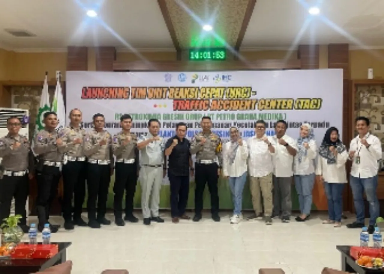 Tekan Angka Fatalitas Akibat Kecelakaan, Satlantas Polres Gresik Bersama RS Petrokimia Gresik Launching Tim URC