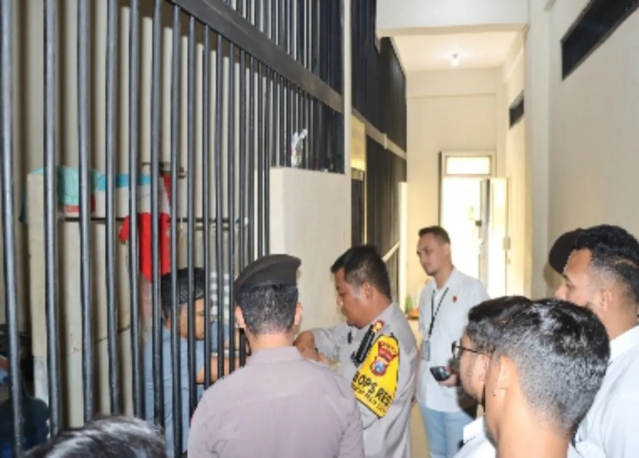 Kapolres Gresik Tinjau Langsung Kondisi dan Kesiapan Penjaga Tahanan