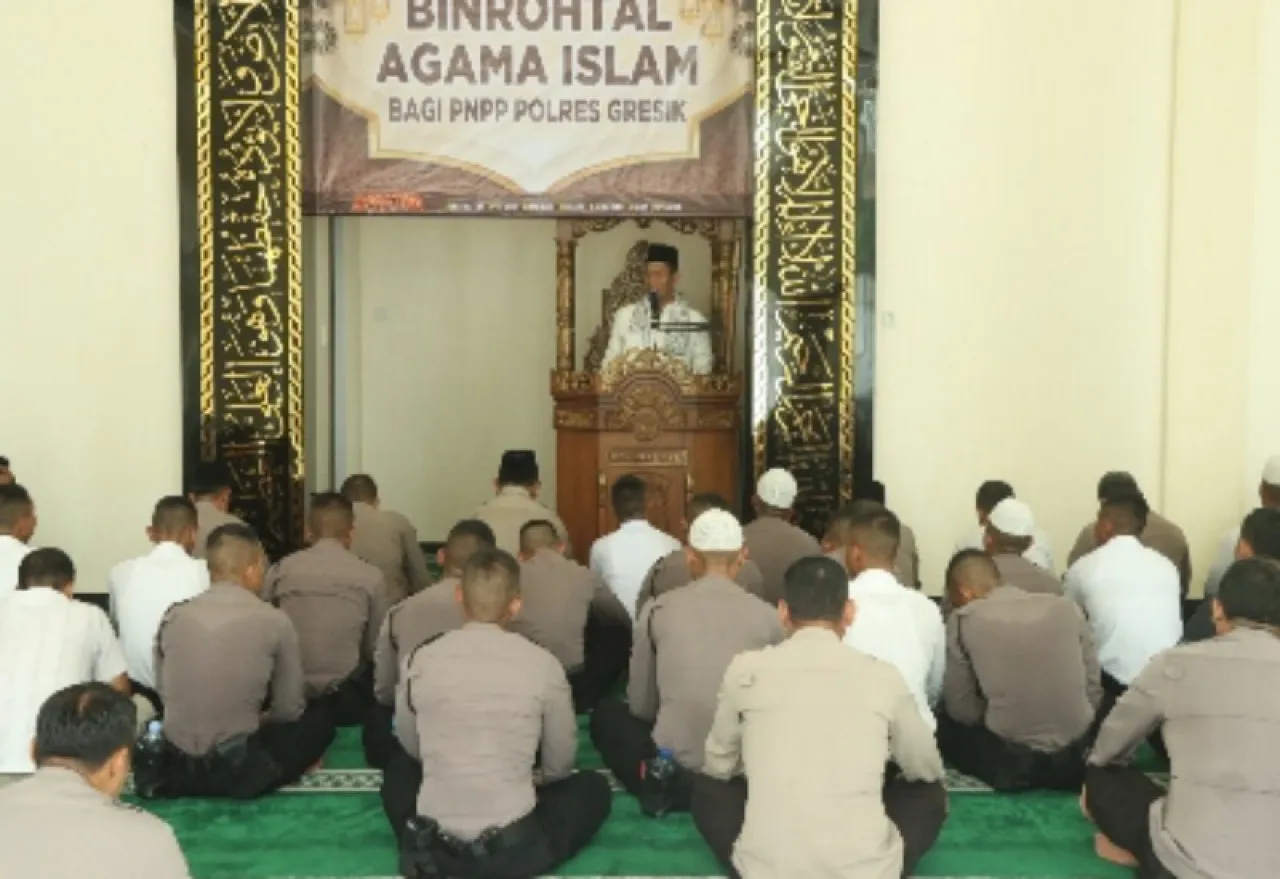 Sambut Bulan Rajab Polres Gresik Gelar Binrohtal