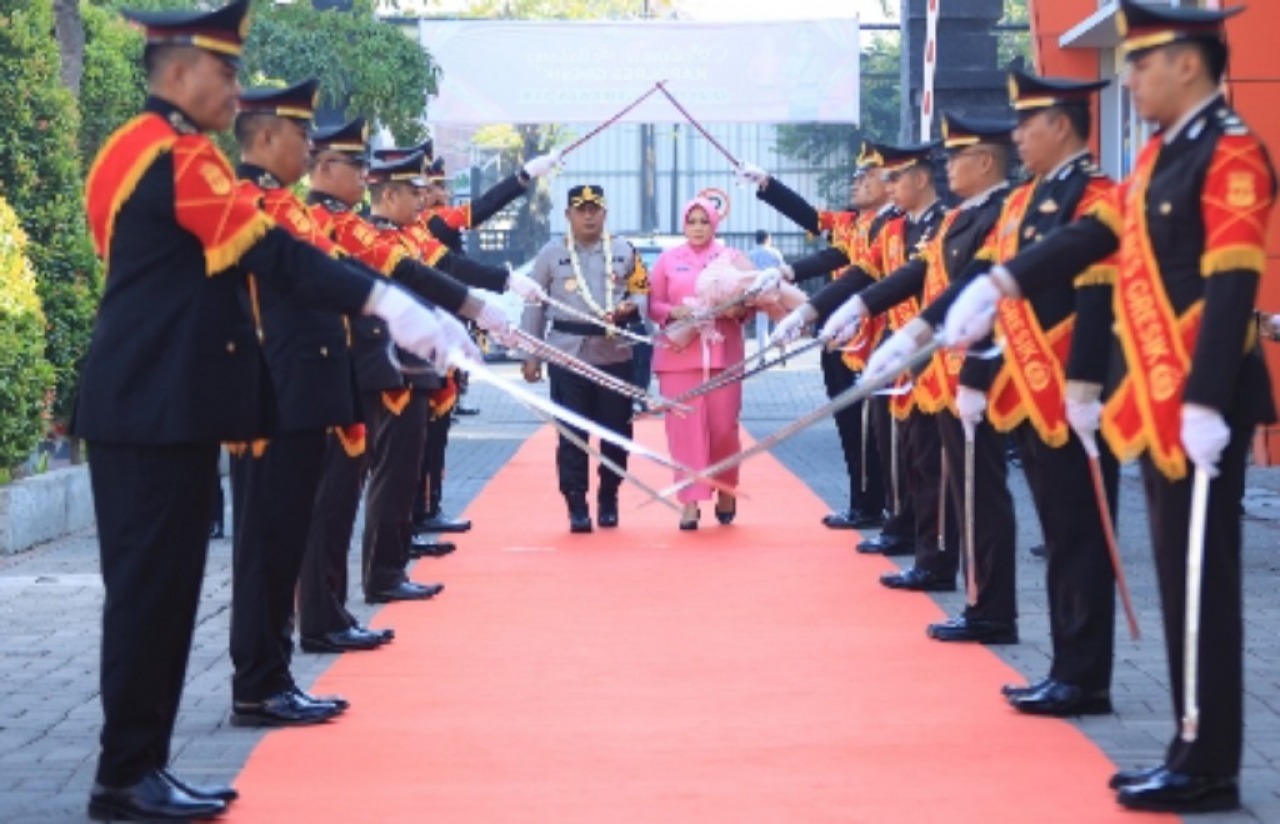 Gantikan AKBP Adhitya Panji Anom, AKBP Arief Kurniawan Jabat Kapolres Gresik