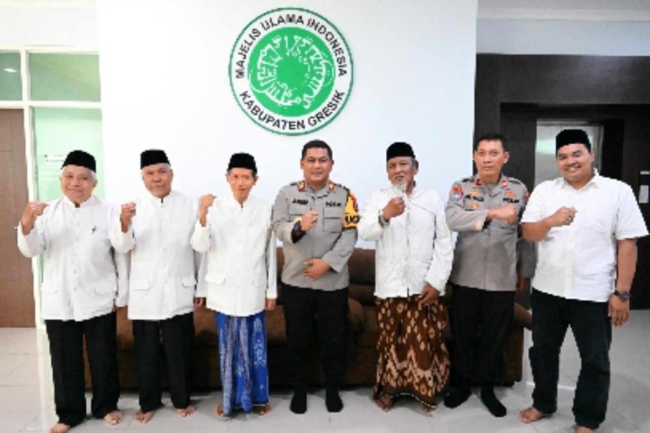 Perkuat Kamtibmas, Kapolres Gresik Silaturahmi ke Kantor MUI