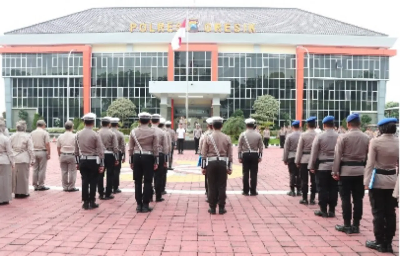 Pimpin Apel, Wakapolres Gresik Beri Pesan Tingkatkan Profesionalisme dan Pelayanan Masyarakat