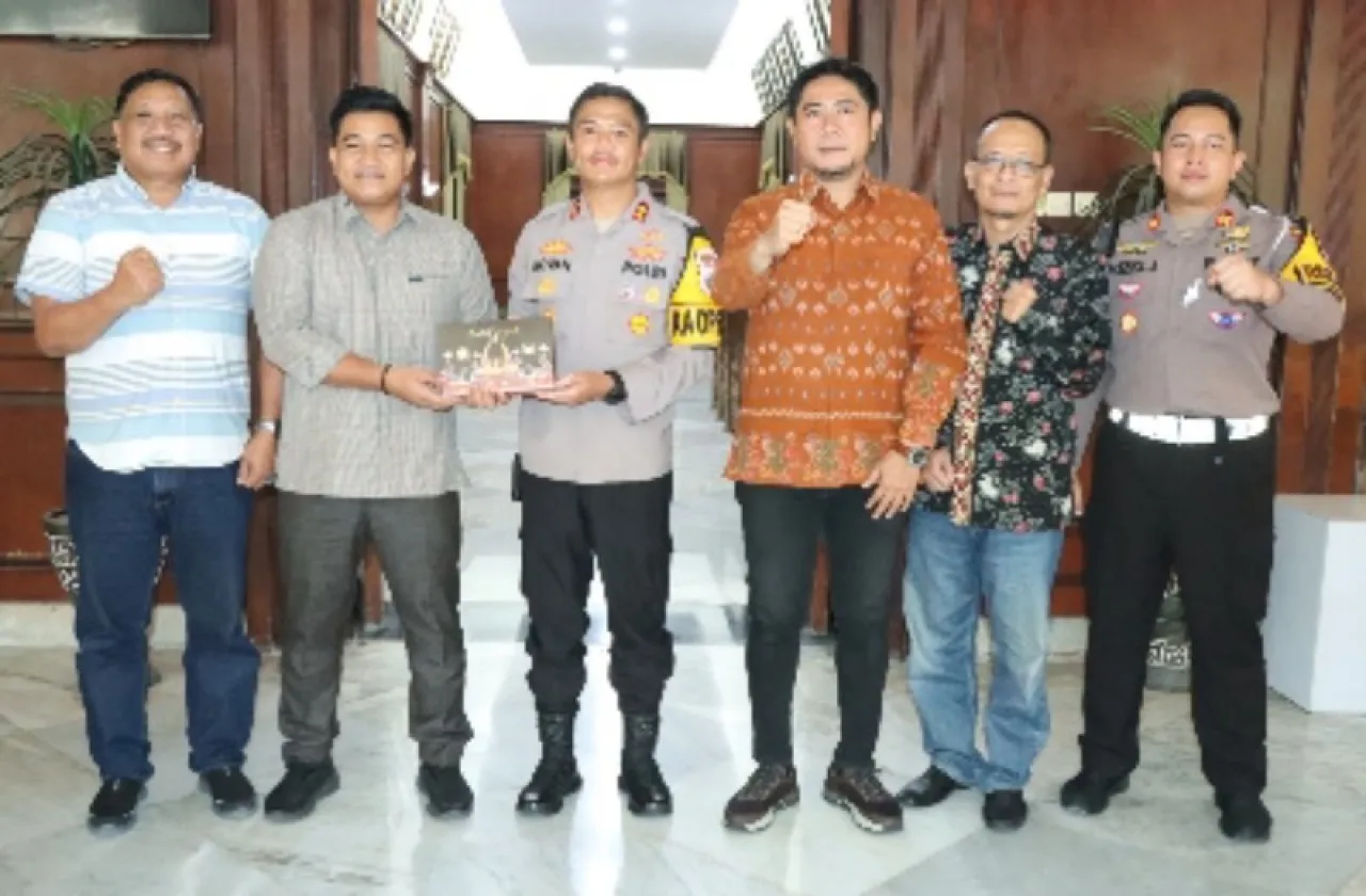 Perkuat Sinergitas, Kapolres Gresik Kunjungi Berbagai Lembaga dan Tokoh Masyarakat