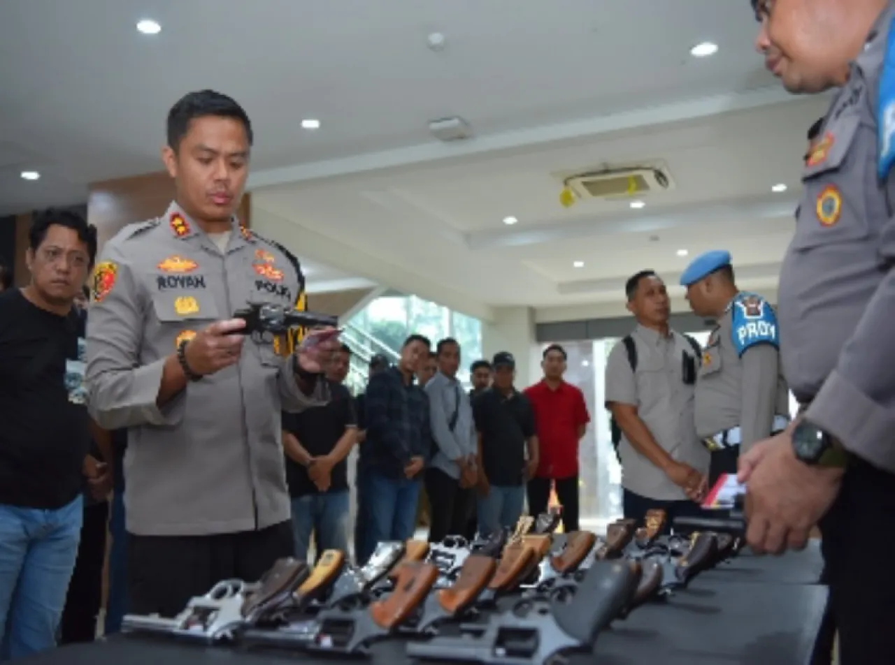 Mitigasi Senjata Api, Polres Gresik Gelar Pemeriksaan Rutin