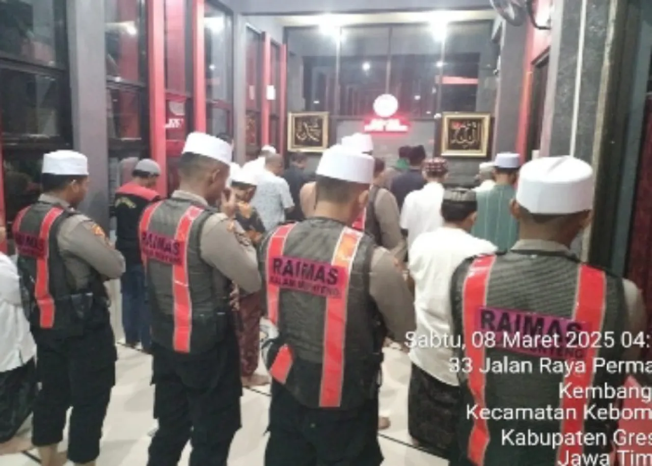 Jaga Kondusifitas Wilayah, Polres Gresik Intensifkan Patroli di Bulan Ramadhan