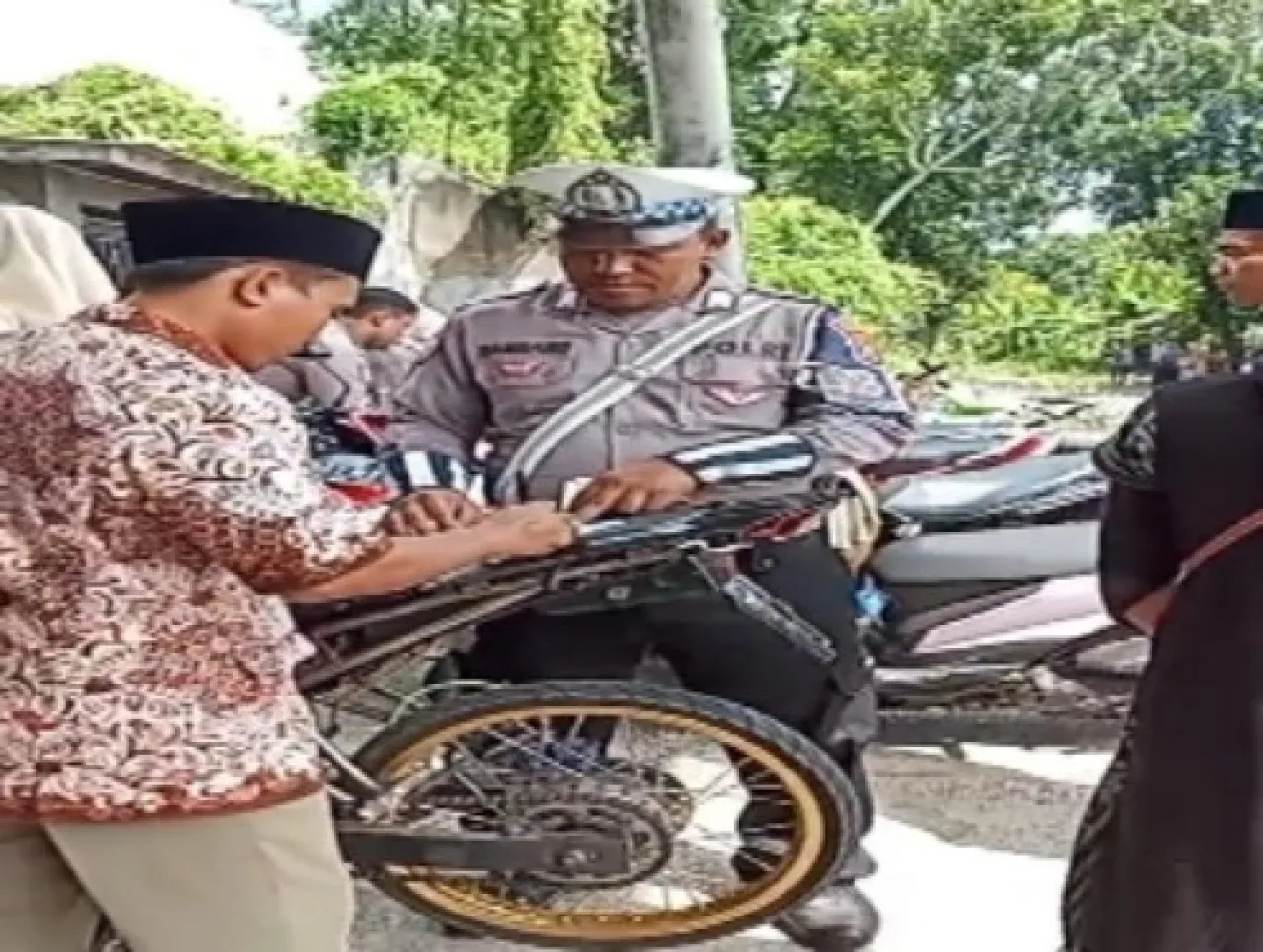 Tanpa Koordinasi, Satlantas Polres Bangkalan Lakukan Operasi di Wilayah Polres Sampang