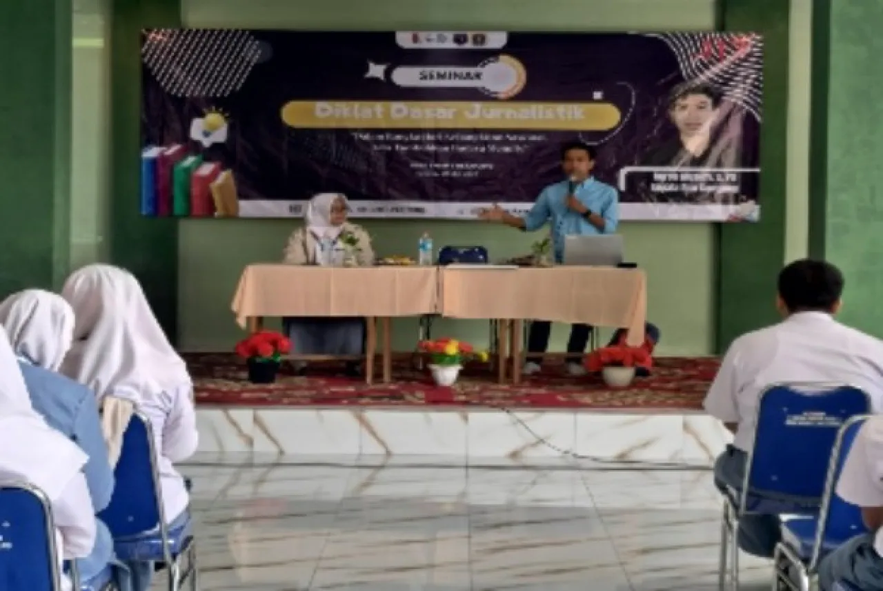 Peringati Hari Kebangkitan Nasional ke-117, SMAN 1 Ketapang Sampang Bareng PJS Gelar Diklat Dasar Jurnalistik