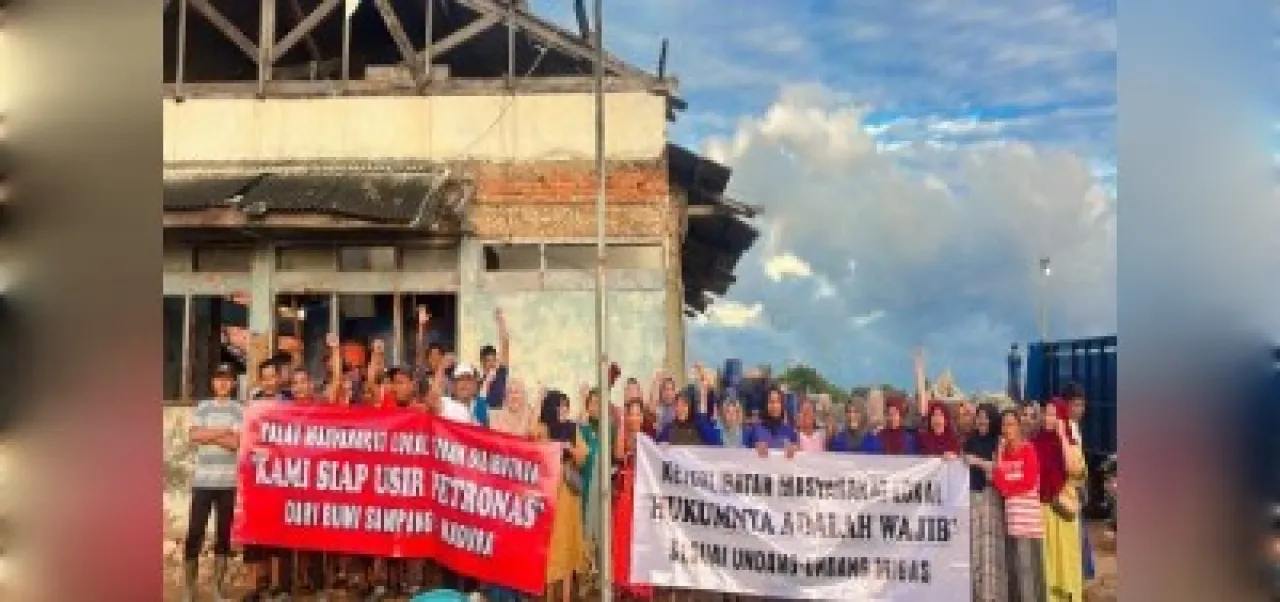 Abaikan Kewajiban Masyarakat, Ratusan Warga Pantura Sampang Lakukan Demonstrasi pada Petronas 
