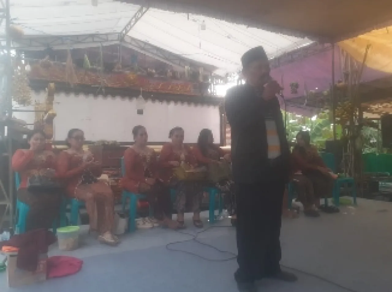 Ngalap Berkah, Desa Lundo, Gresik Gelar Tasyakuran Sedekah Bumi  ‎