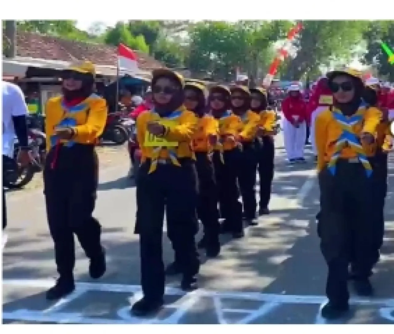 Peringati HUT RI Ke 80, Dengan Semangat Kemerdekaan SDN 99 Gresik Ikut Lomba Gerak Jalan Metatu-Benjeng