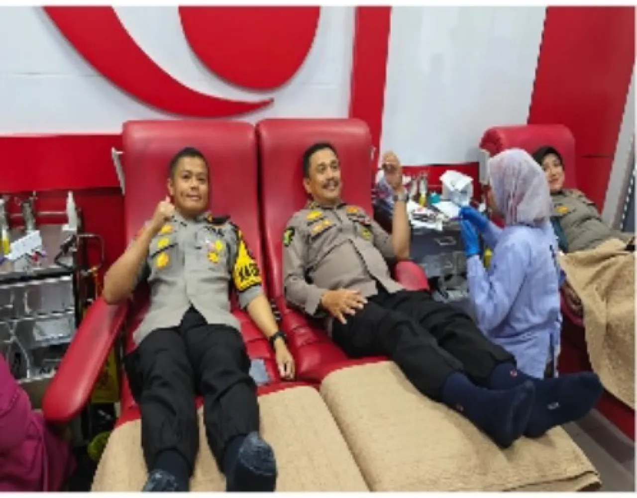 Peringati Hari Jadi Polwan Republik Indonesia Ke-77, Polres Gresik Gelar Donor Darah