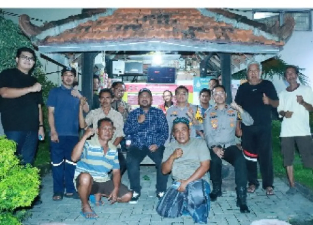 Bupati dan Kapolres Gresik Sidak Pos Satkamling Hingga Larut Malam, Wujud Kepedulian Keamanan