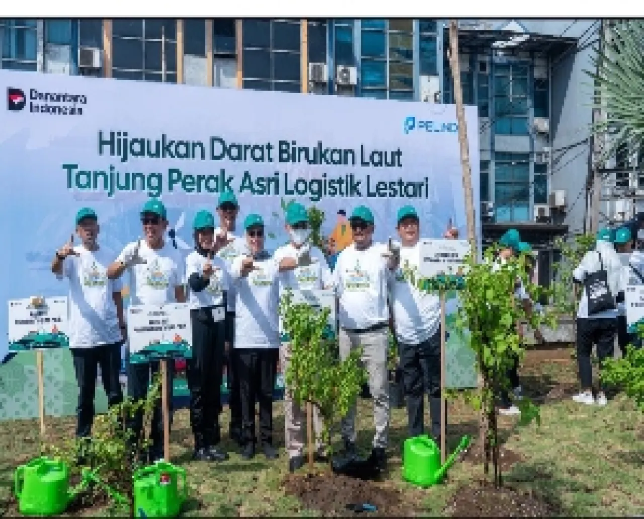 Wujudkan Kawasan Pelabuhan Hijau,  Pelindo Sub Regional Jawa Gelar Penanaman 5.000 Pohon di Wilayah Tanjung Perak