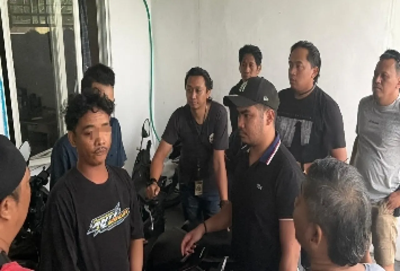 Wanita di Gresik Jadi Korban Penganiayaan Oknum Bank Plecit, Satreskrim Polres Gresik Berhasil Amankan Pelaku
