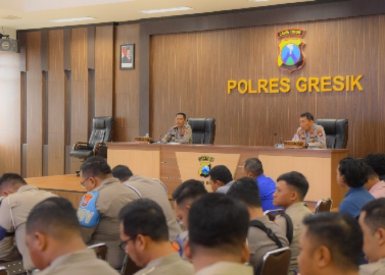 Wakapolres Gresik, Kompol Danu Tegaskan Peran Strategis Bhabinkamtibmas di Awal Tahun 2025