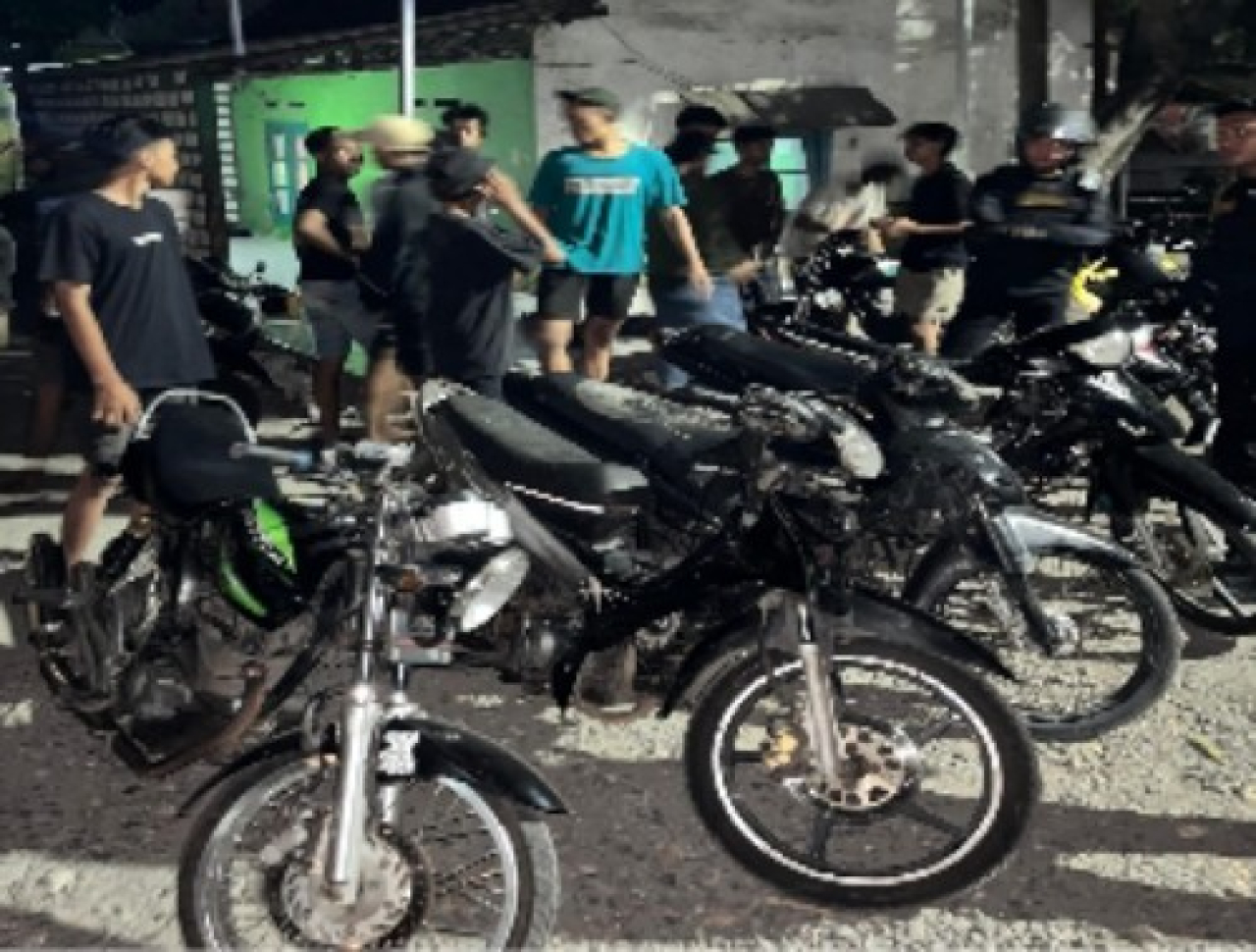 Lakukan Balap Liar, Enam Remaja Berhasil Diamankan Sat Samapta di Jalan Raya Bungah